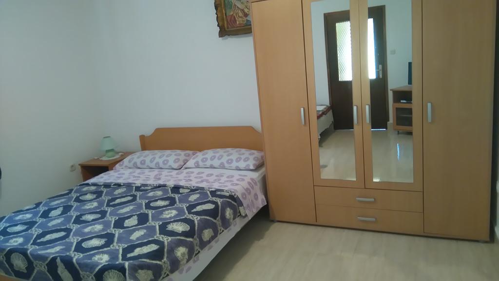 Nella Apartments Шишан Екстер'єр фото