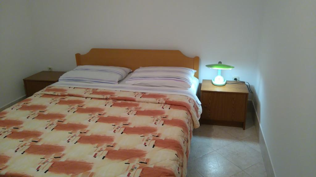 Nella Apartments Шишан Екстер'єр фото